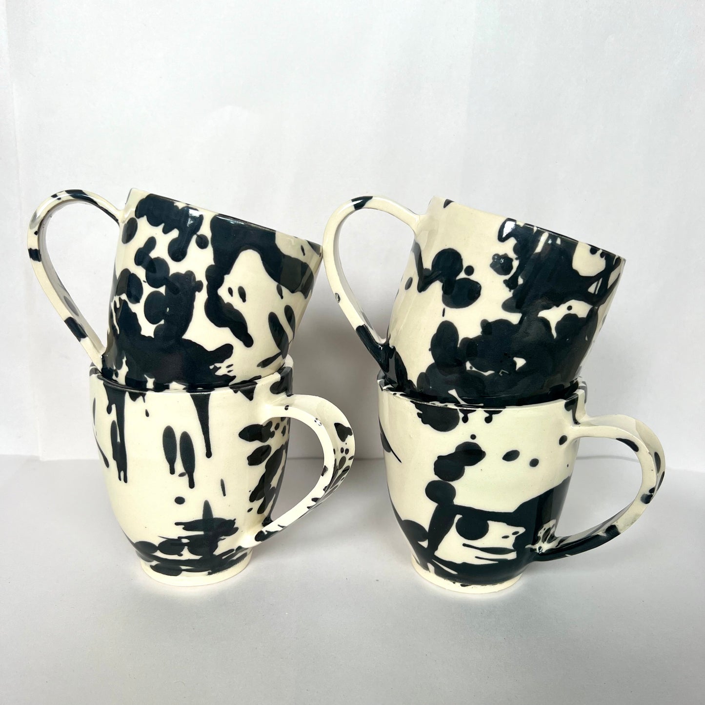 Juego de tazas abstractas